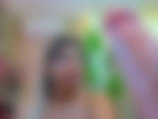 Live cam show with Bella-Posh - Ass Bouncing on madthumbs