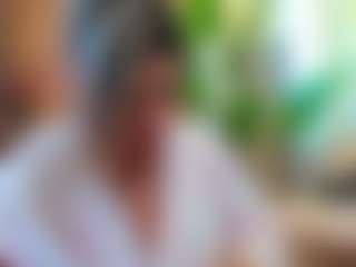 Live cam show with Bella-Posh - Brown Hair on testsause.com