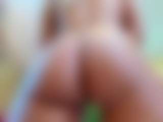 Bella-Posh's Live Sex Cam Show