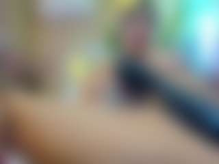 Live cam show with Bella-Posh - Deepthroat on chickslive.net