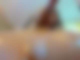 Live cam show with Bella-Posh - Brown Hair Teen (18+) on AdultVida.com
