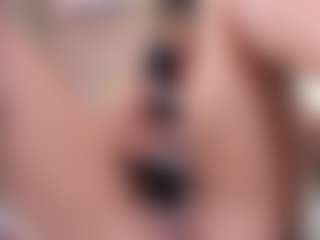 Bella-Posh's Live Sex Cam Show