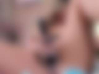 Live cam show with Bella-Posh - Big Tits on Fit Hotties