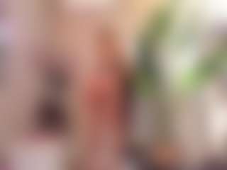 Live cam show with Bella-Posh - Joi on livesuperchat.net