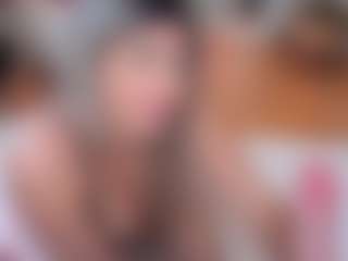 Live cam show with Bella-Posh - Lovense Brown Hair on Strip Flash - Live Sex Shows