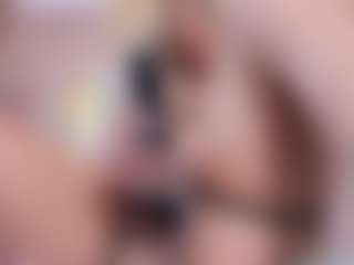 Live cam show with Bella-Posh - Squirt on Dolls Live