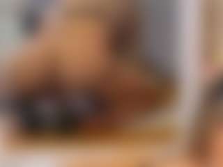 Spettacolo in cam dal vivo con Bella-Posh - Joi su Camsoda