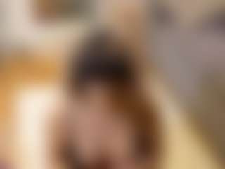 Pokaz na żywo z Bella-Posh - Doggy na Camsoda
