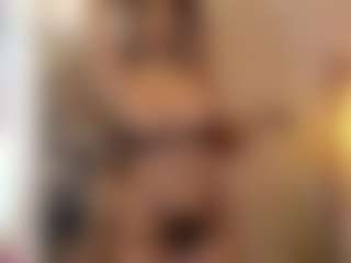 Show de cam en vivo con Bella-Posh - Thick en Camsoda