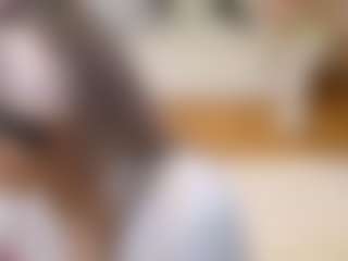 Live cam show with Bella-Posh - Doggy on live.xbliss.ai