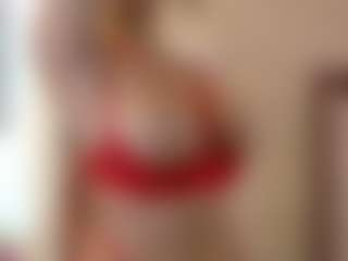 Live cam show with Bella-Posh - Ahegao on Camsoda