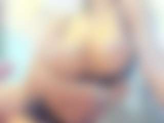 Live cam show with Bella-Posh - Brown Hair on CamClone