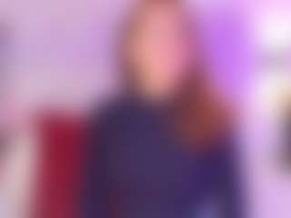Live cam show with Madison-aveline - Petite on AdultVida.com