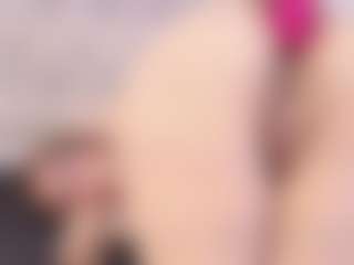 Live cam show with Madison-aveline - Foot Fetish on Pornisteam.com