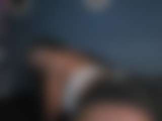 Live cam show with Niicolee-brownn - Fingers on Camsoda