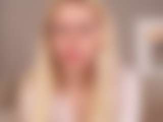 Live cam show with Lina - Genital Piercings on Adult Interactions