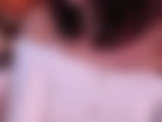 Live cam show with Anah - Camel Toe on Nude Live Now