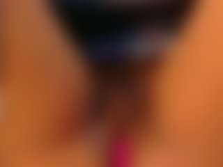 Live cam show with blacksweetiee - Erotic Dance on Gym Cam Girls