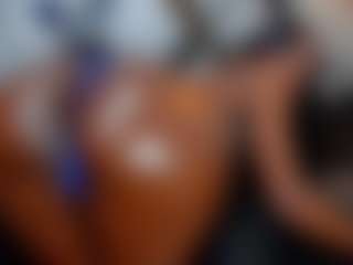 Live cam show with Nahomii-Hill - Hazel Eyes on eurowanks.com