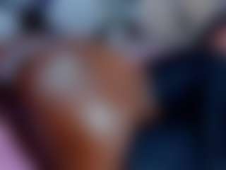 Live cam show with Nahomii-Hill - Moaning on Camsoda