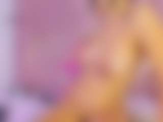 Live cam show with SofiacandyXht - Moaning on dropp.cam