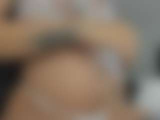 Live cam show with SofiacandyXht - Moaning on sexylive.show