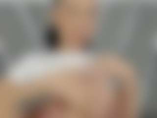 Live cam show with SofiacandyXht - Moaning on studioflirtlive.com