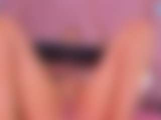 Live cam show with SofiacandyXht - Twerk on madthumbs