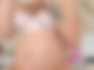 Live cam show with SofiacandyXht - Lovense on AdultVida.com