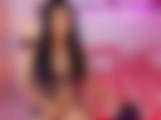 Live cam show with Sophie Luxe - Orgasm on Camsoda