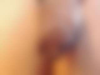 Live cam show with Sophie Luxe - Tiny Tits on Camming Site
