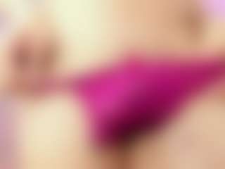 Live cam show with Sophie Luxe - Lean on live18s.com