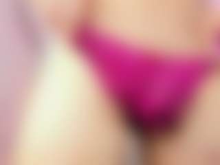 Live cam show with Sophie Luxe - Brown Eyes on live18s.com
