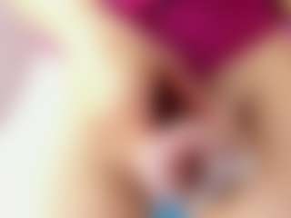Live cam show with Sophie Luxe - Tiny Tits on googirlz
