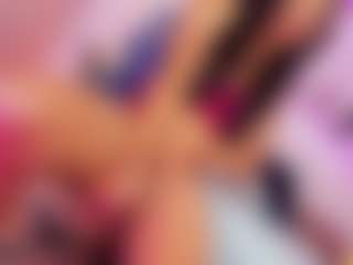 Live cam show with Sophie Luxe - Tiny Tits on xxxlivecams.org