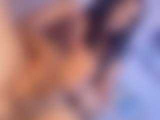 Live cam show with Sophie Luxe - Tiny Tits on Camming Site