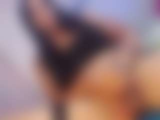 Live cam show with Sophie Luxe - Teen (18+) on Camsoda