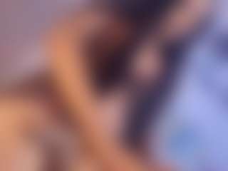 Live cam show with Sophie Luxe - Tiny Tits on Camsoda