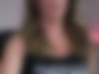 Live cam show with KoraLynn777 - Blonde Hair on friskycurves.com