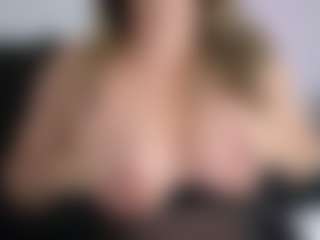 KoraLynn777's Live Sex Cam Show