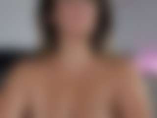 KoraLynn777's Live Sex Cam Show