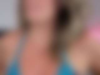 KoraLynn777's Live Sex Cam Show