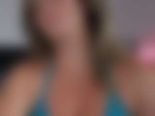 KoraLynn777's Live Sex Cam Show