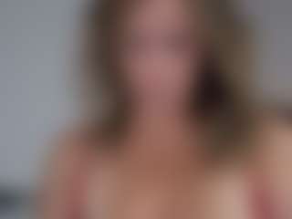 KoraLynn777's Live Sex Cam Show