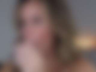 KoraLynn777's Live Sex Cam Show