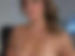 Live cam show with KoraLynn777 - Blonde Hair Middle Aged on boobsie.com