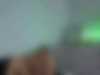 KoraLynn777's Live Sex Cam Show