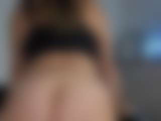 KoraLynn777's Live Sex Cam Show