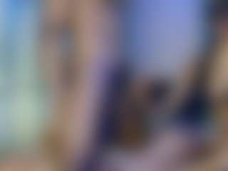 Live cam show with Serena101 - Ebony College on CamClone