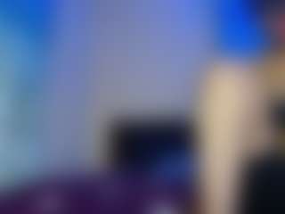 Live cam show with Serena101 - Ebony College on Camsoda